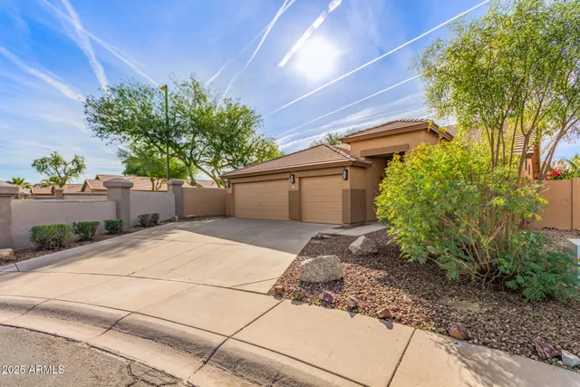 $649,999 | 3871 East Pinon Court, Gilbert, AZ 85234