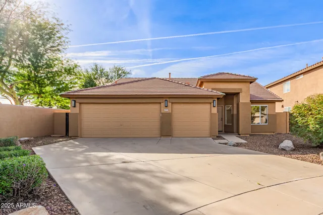$649,999 | 3871 East Pinon Court, Gilbert, AZ 85234