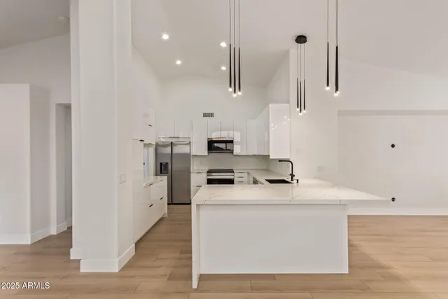 $649,999 | 3871 East Pinon Court, Gilbert, AZ 85234