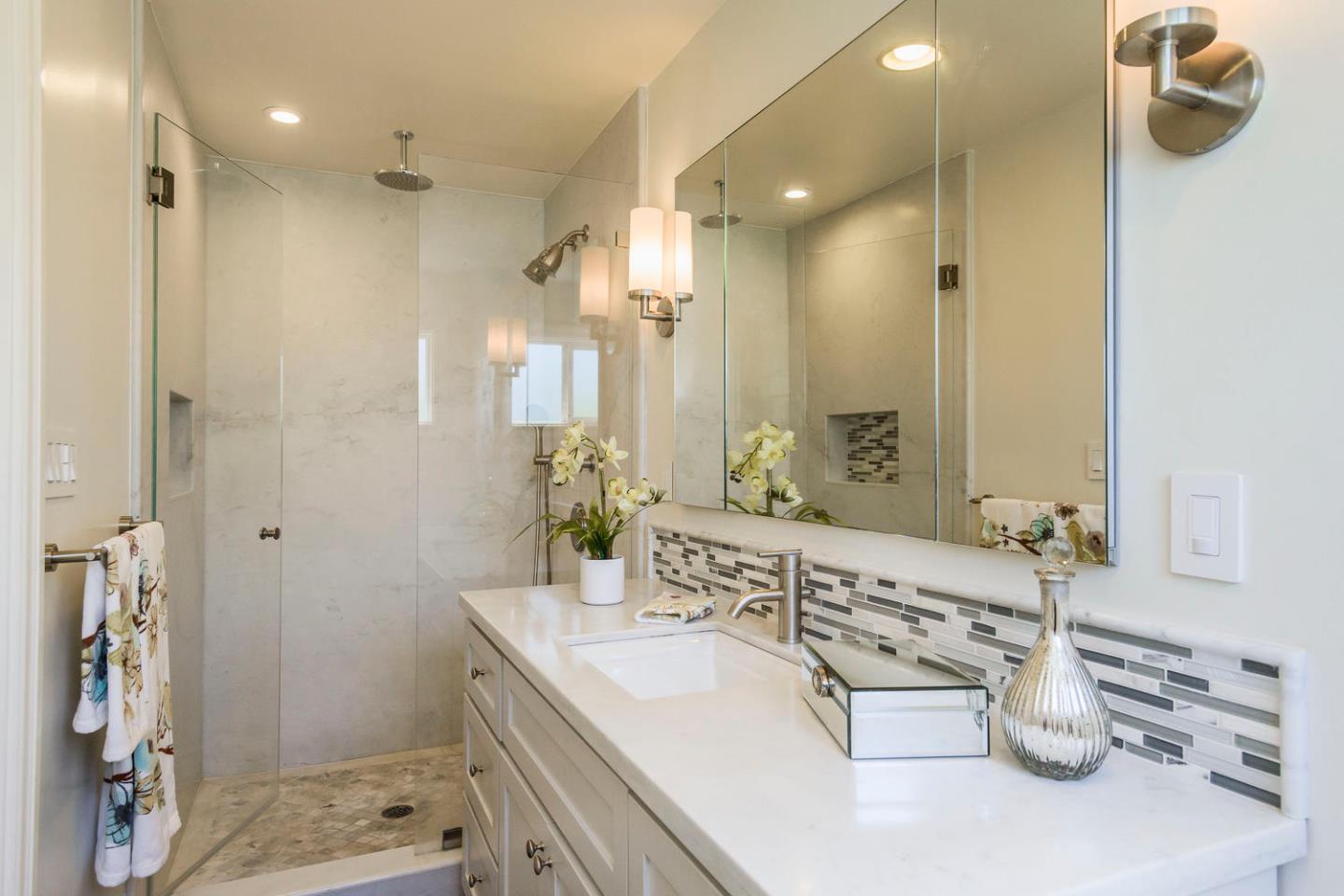 1344 Parrott Drive San Mateo, CA 94402 - Photo 11 of 20