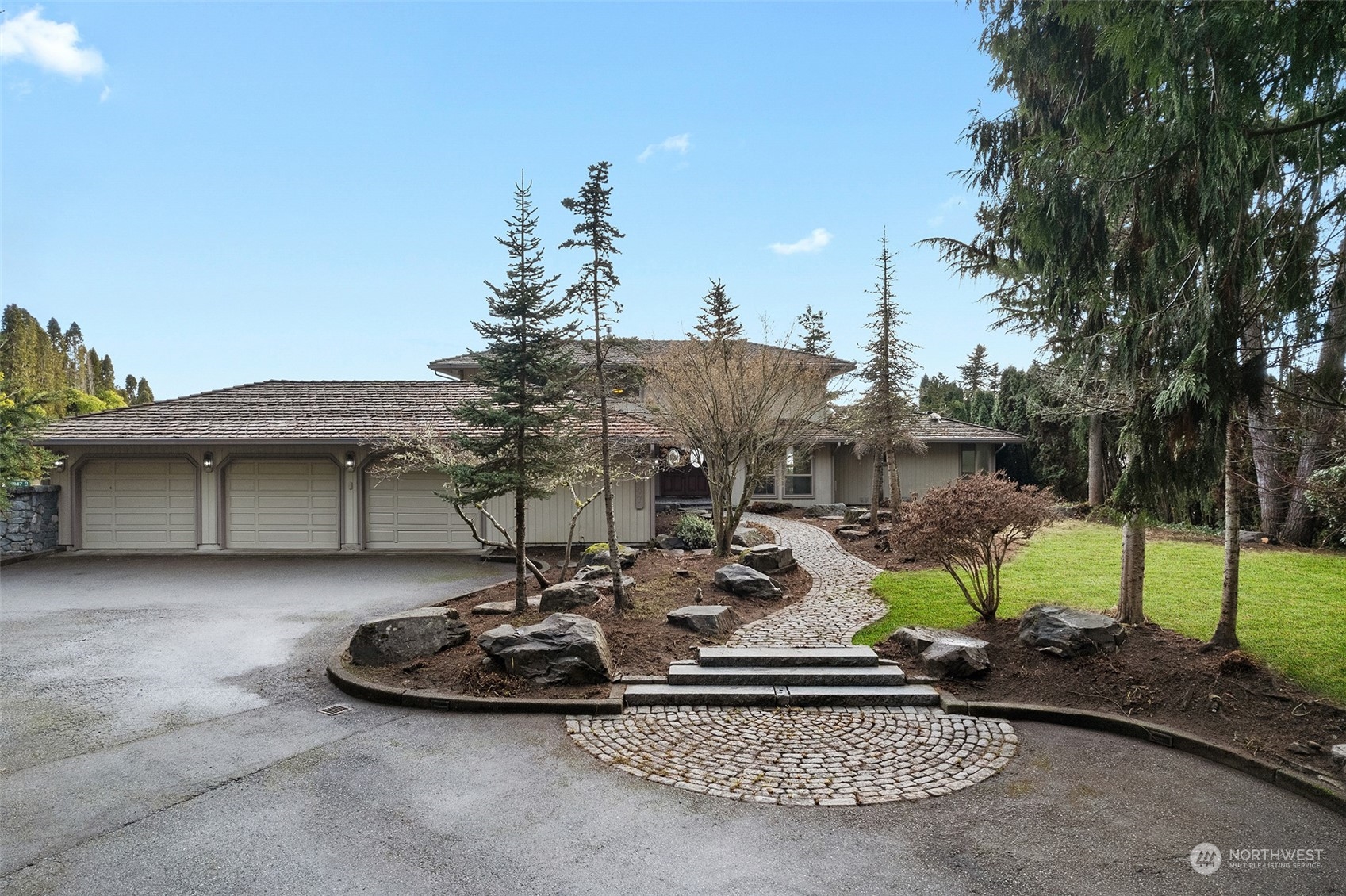 5047 Cooper Point Road Northwest Olympia, WA 98502 - Photo 3 of 37 Gallery Image 3
