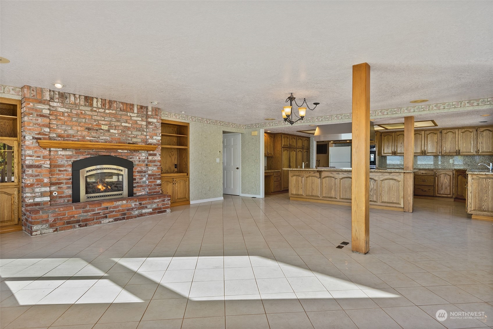 5047 Cooper Point Road Northwest Olympia, WA 98502 - Photo 9 of 37 Gallery Image 9