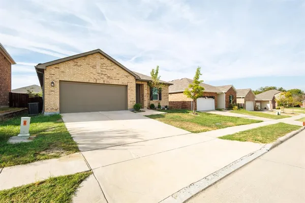 $2,150 | 817 Cedar Elm Drive, Anna, TX 75409