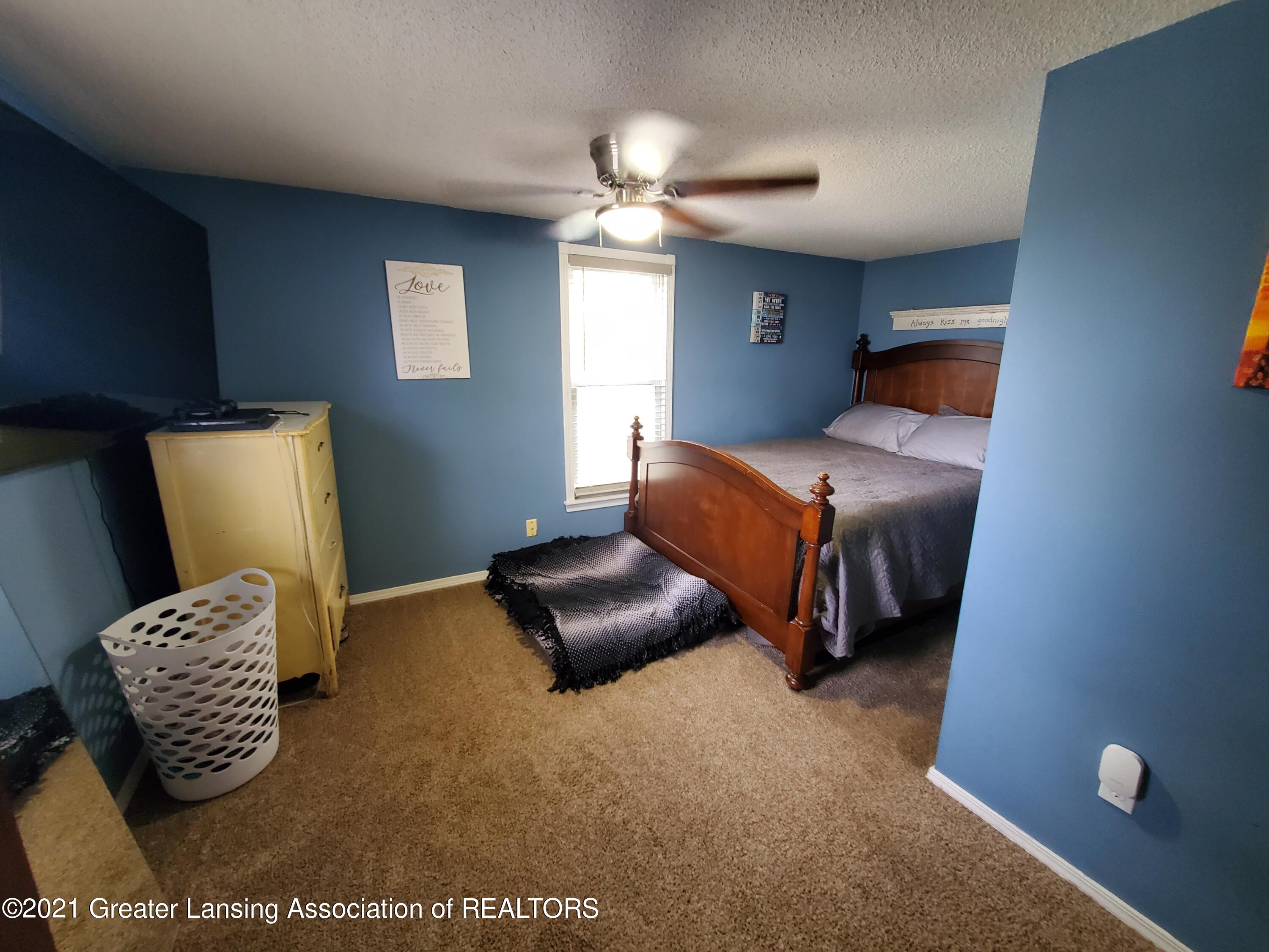 525 Lyons Road Portland, MI 48875 - Photo 21 of 38 20211101_144646