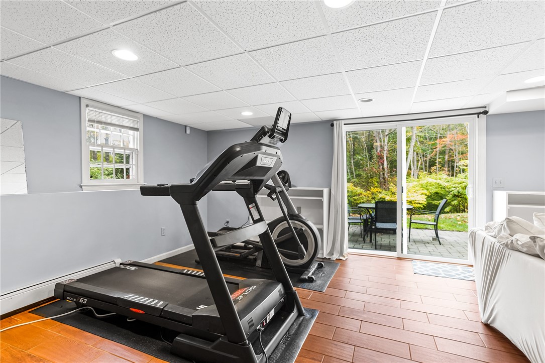 20 Daniel Drive North Kingstown, RI 02852 - Photo 24 of 38