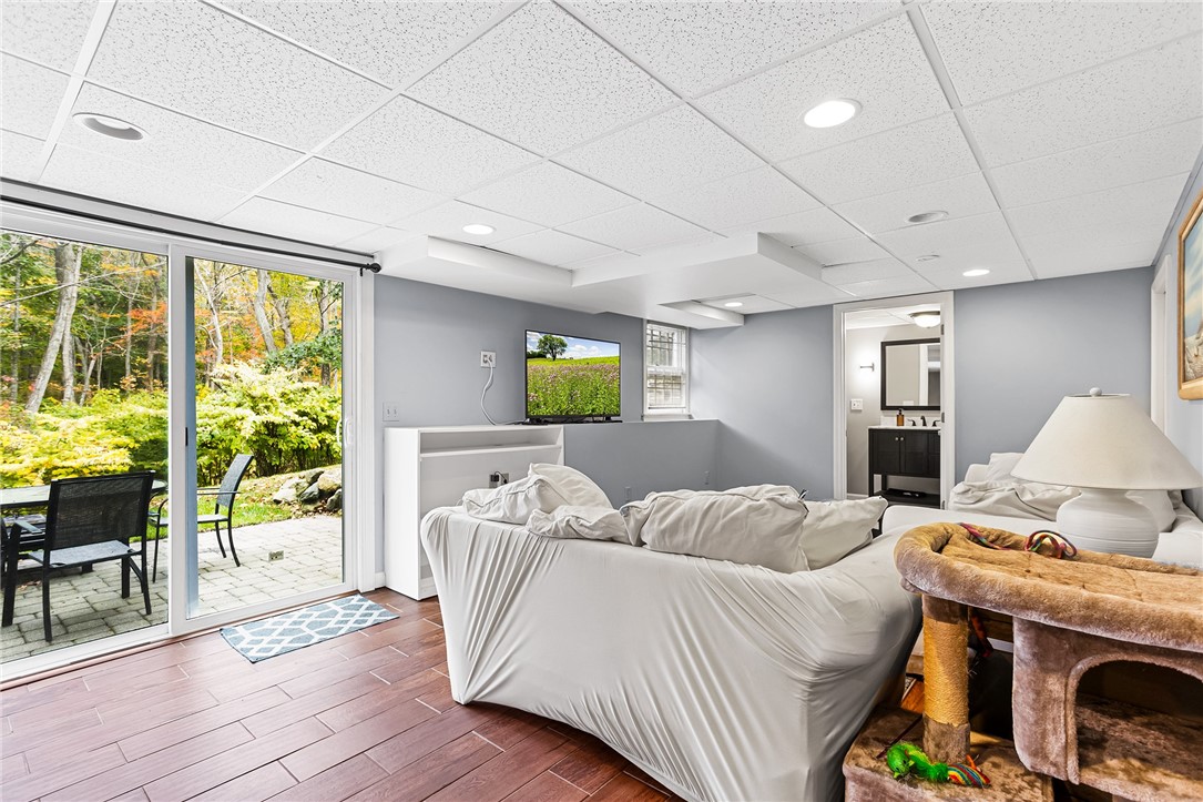 20 Daniel Drive North Kingstown, RI 02852 - Photo 27 of 38