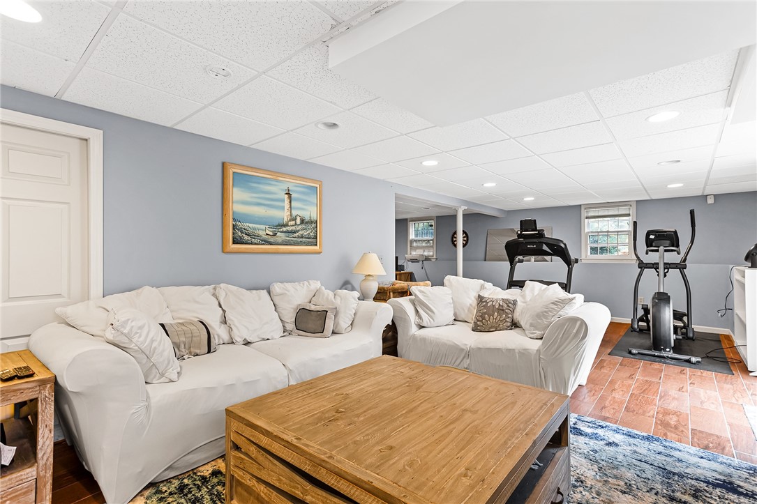 20 Daniel Drive North Kingstown, RI 02852 - Photo 28 of 38