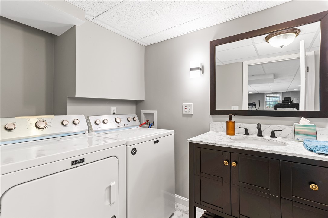 20 Daniel Drive North Kingstown, RI 02852 - Photo 30 of 38