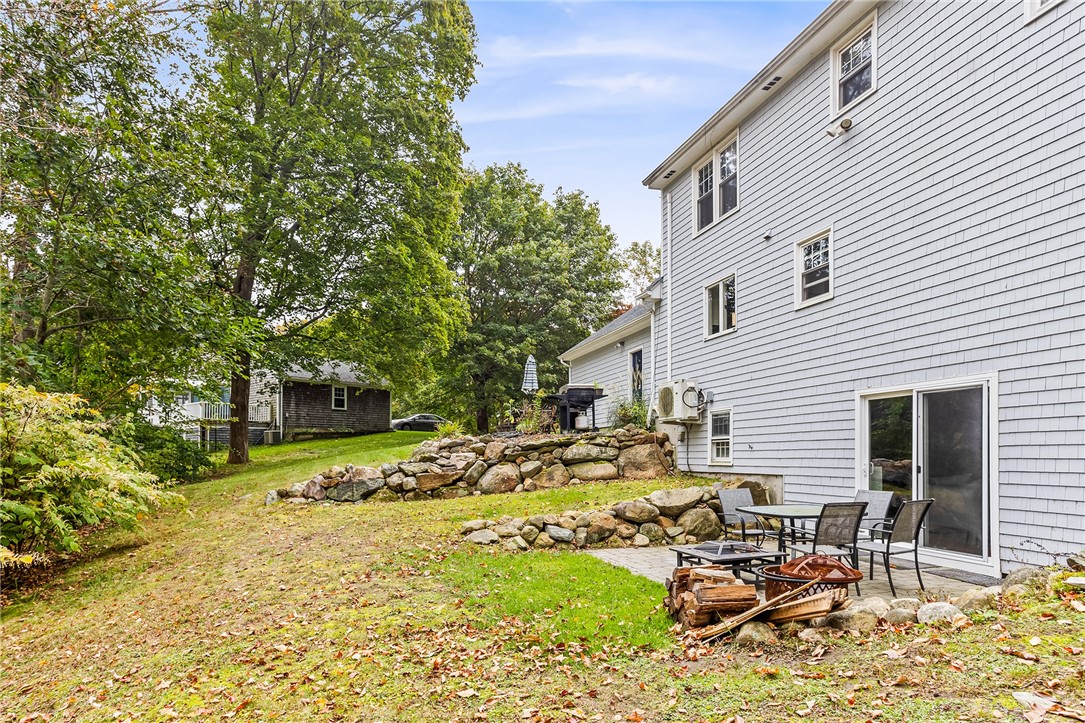 20 Daniel Drive North Kingstown, RI 02852 - Photo 34 of 38