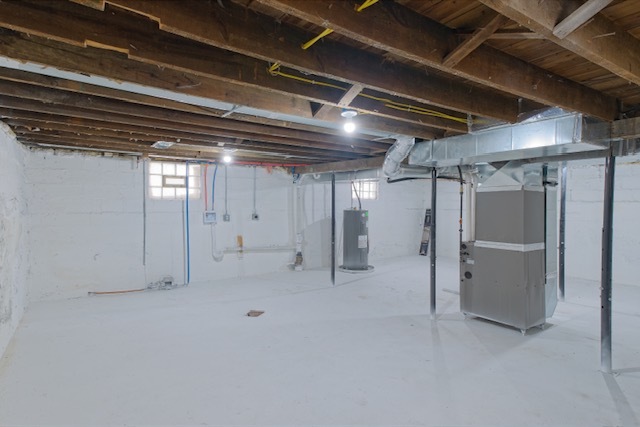721 South 6th Street Clinton, IA 52732 - Photo 21 of 25 a view of empty room