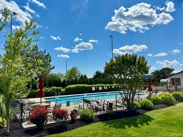 1 Anchorage Way, Unit 601 Freeport, NY 11520 - Photo 35 of 38