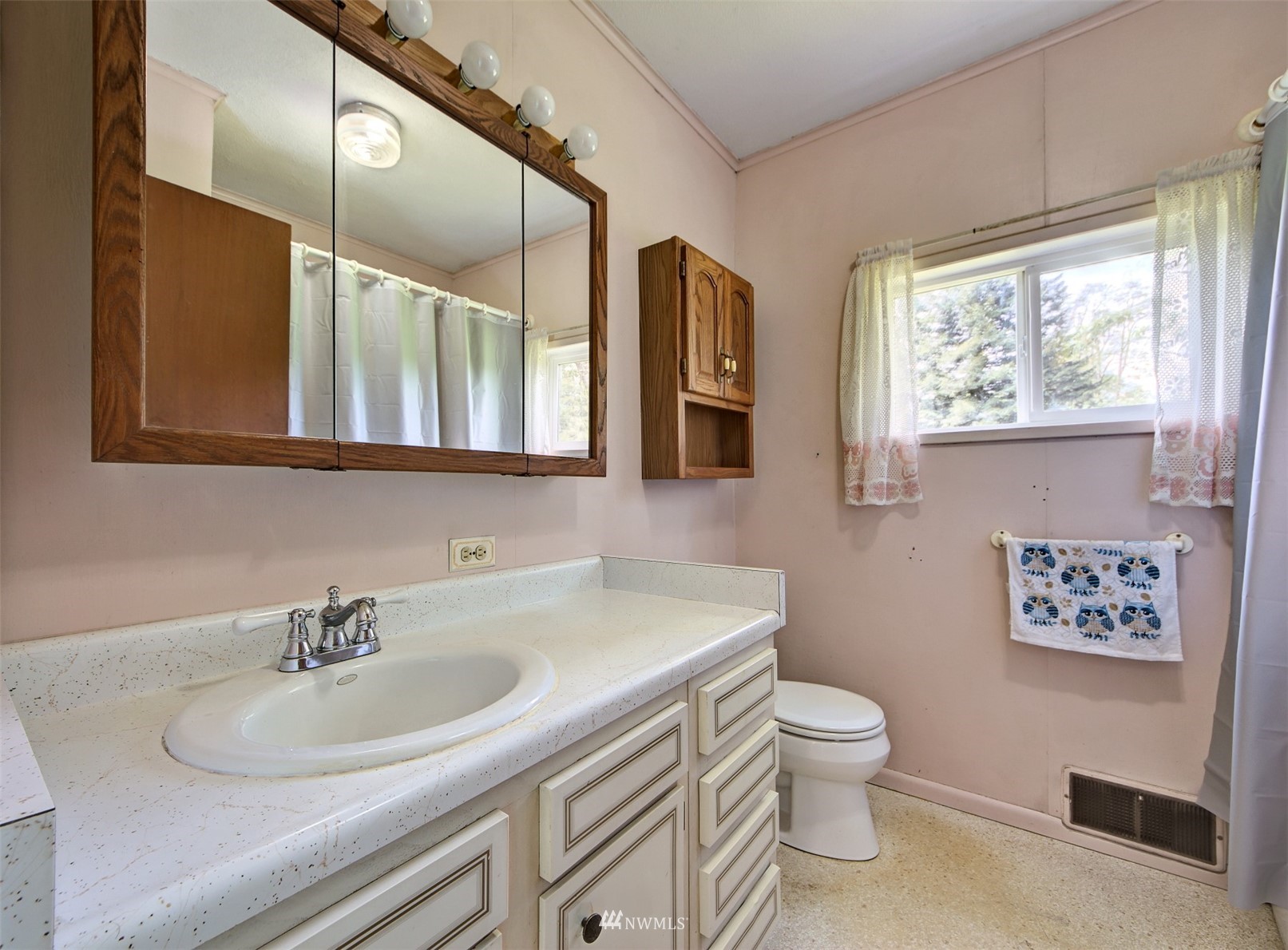 3824 Wishkah Road Aberdeen, WA 98520 - Photo 11 of 32 Gallery Image 11