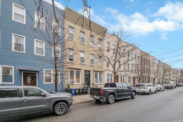 a car parked in front of a building
