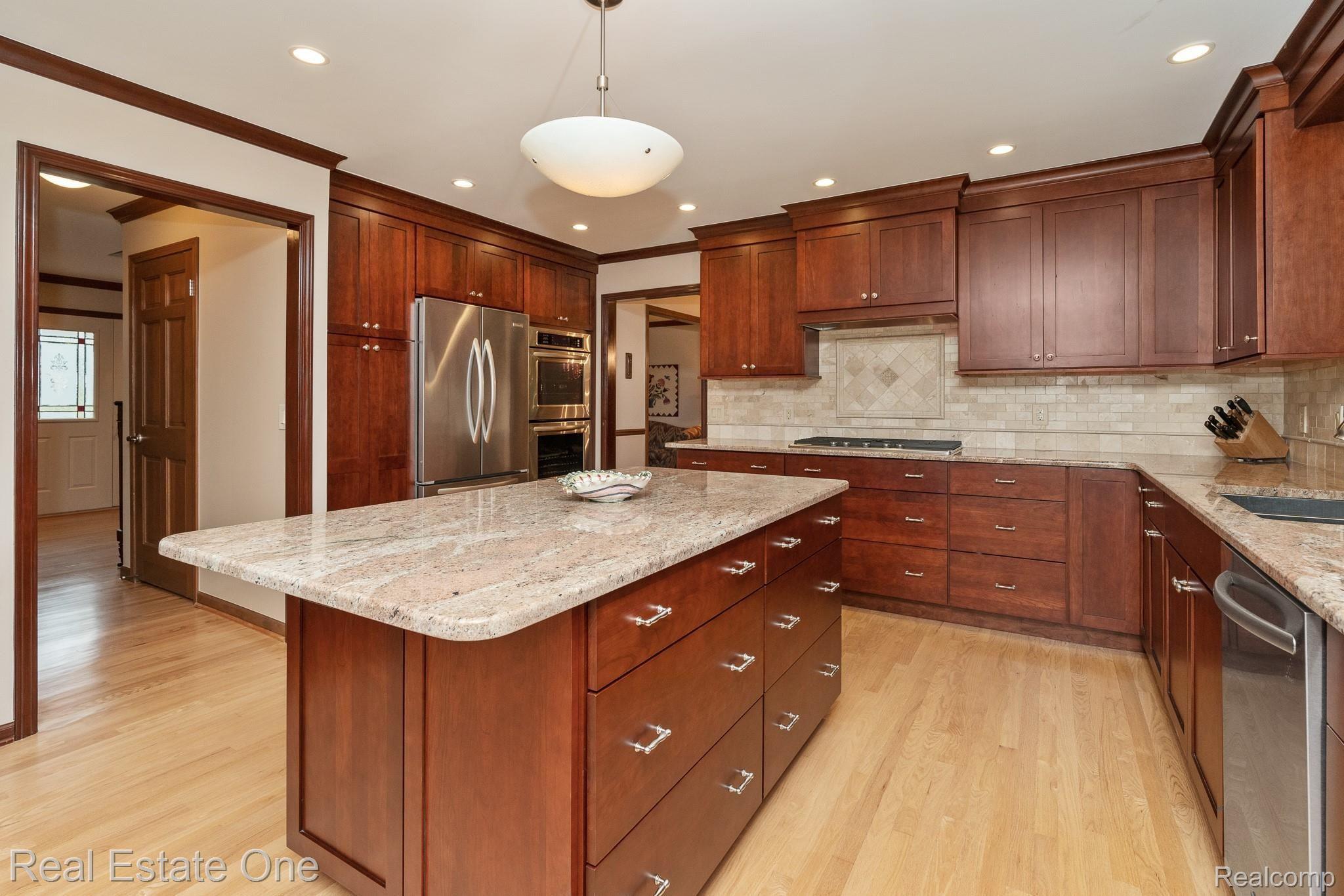 3449 Summit Ridge Drive Rochester, MI 48306 - Photo 11 of 44 3449 Summit Ridge MLS-W008.jpg