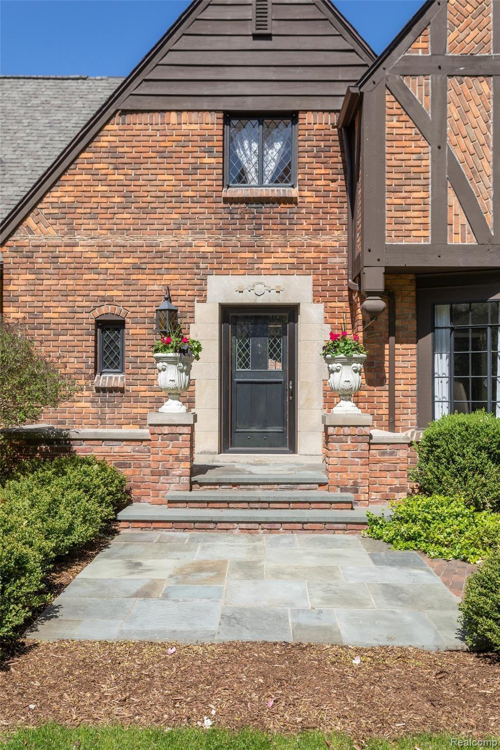 304 Barden Road Bloomfield Hills, MI 48304 - Photo 51 of 53 244A3001.jpg