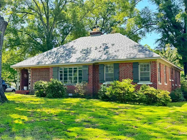 $375,000 | 3659 Highland Park Place, Memphis, TN 38111