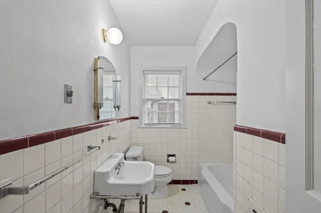 $375,000 | 3659 Highland Park Place, Memphis, TN 38111