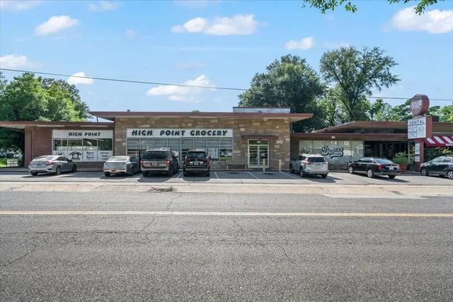 $375,000 | 3659 Highland Park Place, Memphis, TN 38111