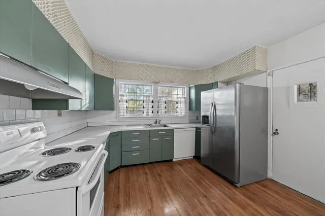 $375,000 | 3659 Highland Park Place, Memphis, TN 38111