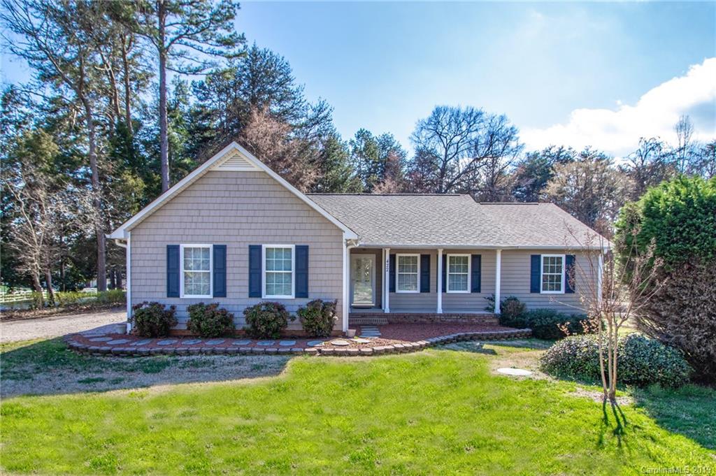 422 Canvasback Road Mooresville, NC 28117 - Photo 1 of 31 Gallery Image 1