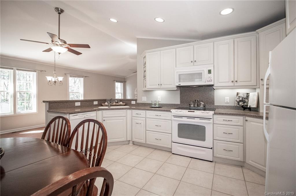 422 Canvasback Road Mooresville, NC 28117 - Photo 8 of 31 Gallery Image 8