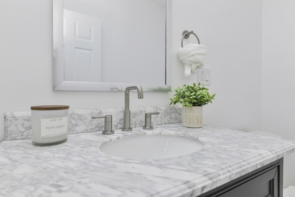 7 Richards Road Hull, MA 02045 - Photo 12 of 25 Gallery Image 12