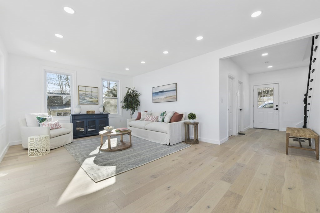7 Richards Road Hull, MA 02045 - Photo 7 of 25 Gallery Image 7