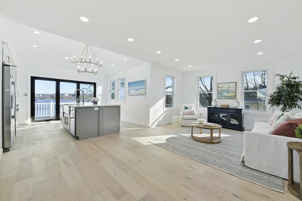 7 Richards Road Hull, MA 02045 - Photo 8 of 25 Gallery Image 8