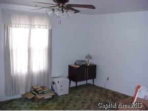 2337 East Keys Avenue Springfield, IL 62702 - Photo 7 of 9