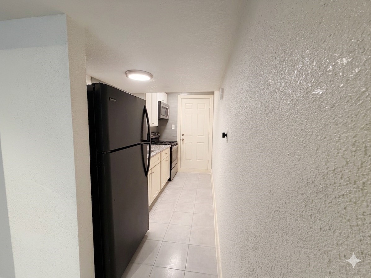 2127 Maximillian, Unit 3 Houston, TX 77039 - Photo 3 of 7