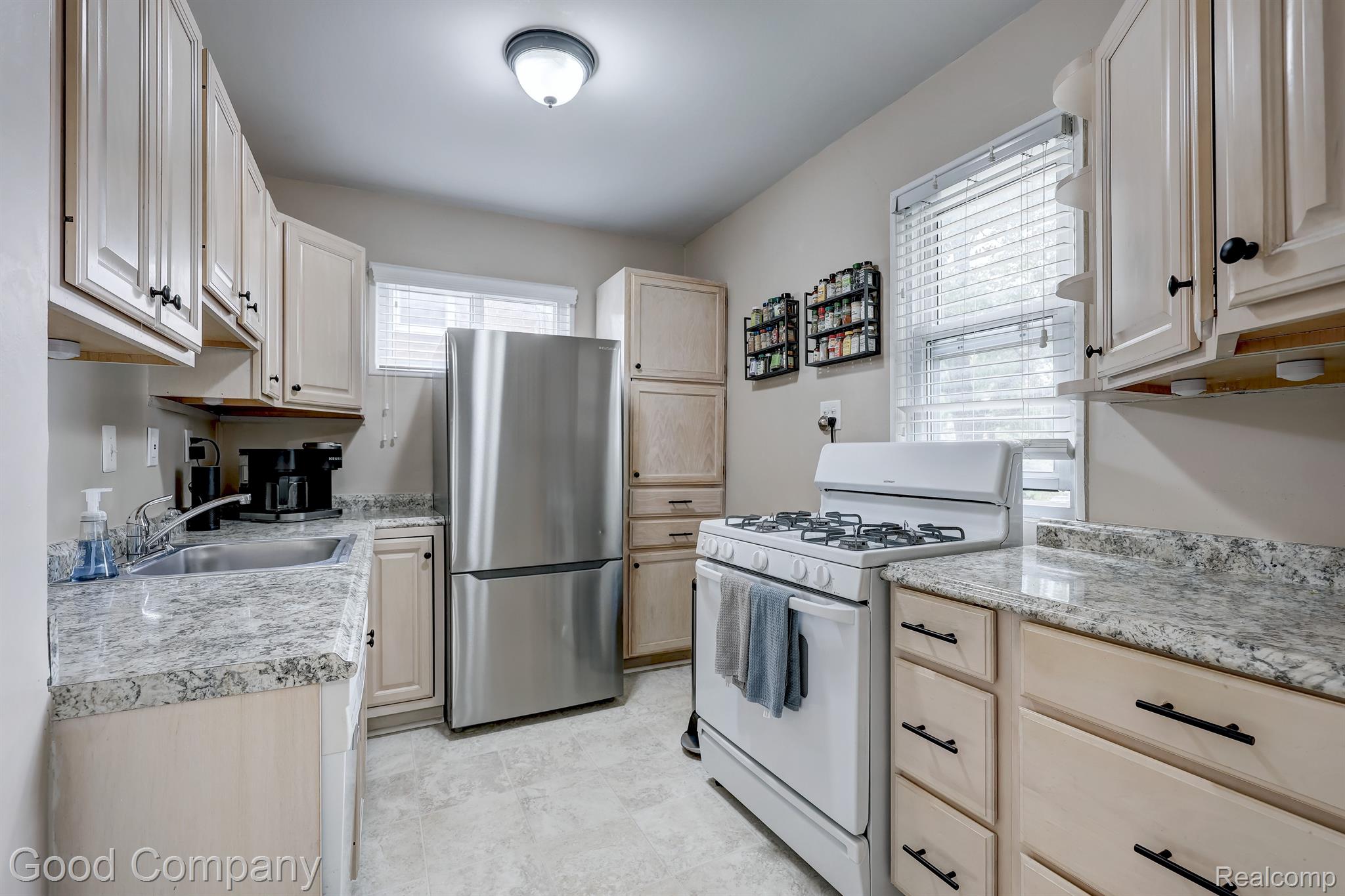 66 Sylvan Avenue Pleasant Ridge, MI 48069 - Photo 8 of 31 Gallery Image 8