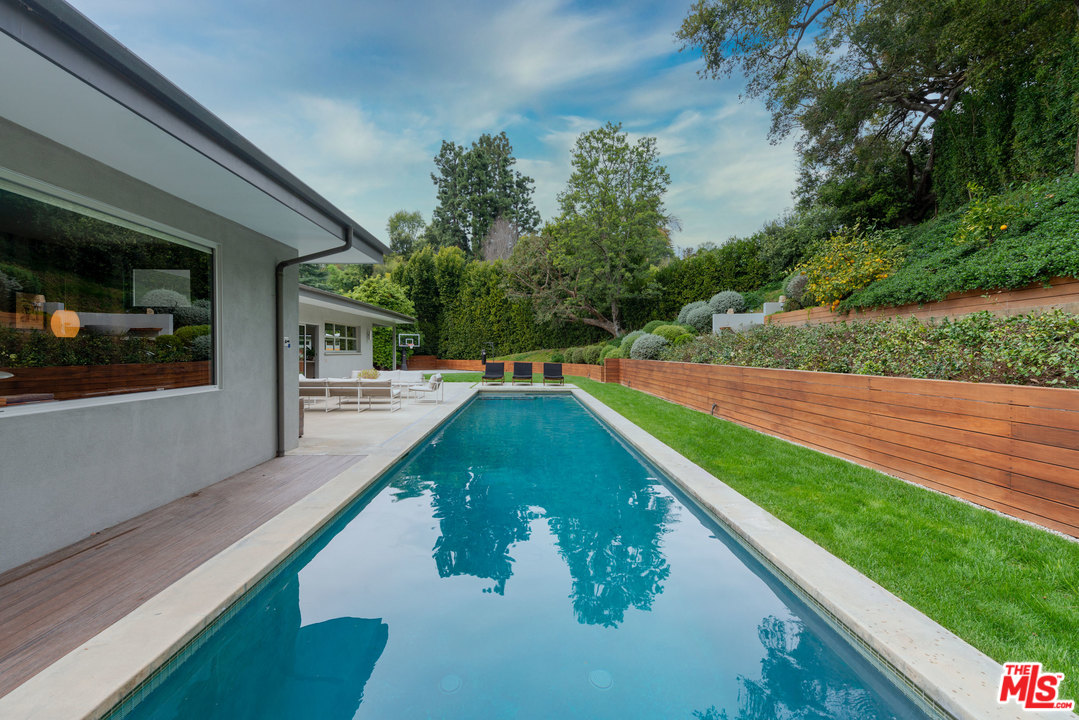 2700 Hutton Drive Beverly Hills, CA 90210 - Photo 21 of 52