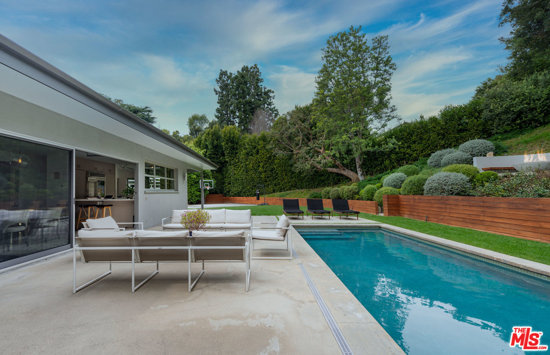 2700 Hutton Drive Beverly Hills, CA 90210 - Photo 24 of 52