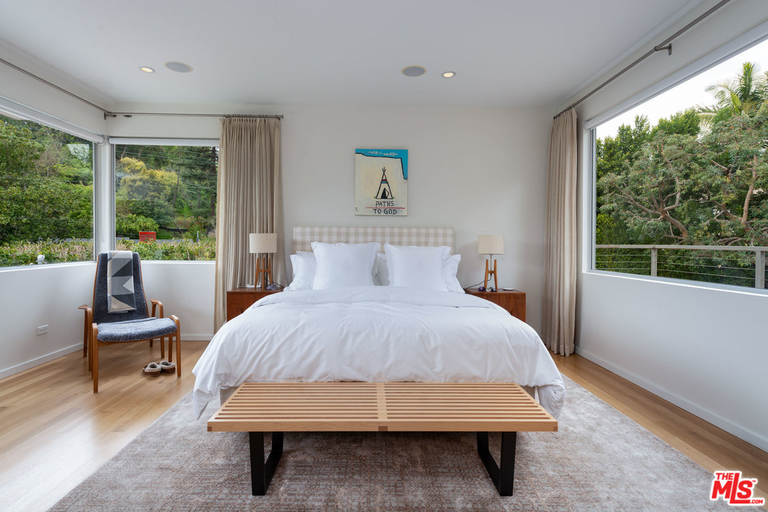 2700 Hutton Drive Beverly Hills, CA 90210 - Photo 31 of 52