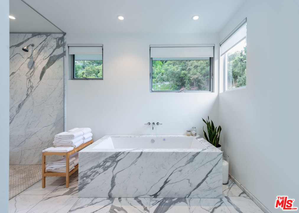 2700 Hutton Drive Beverly Hills, CA 90210 - Photo 34 of 52