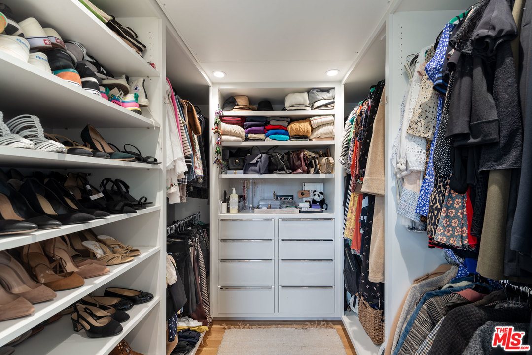 2700 Hutton Drive Beverly Hills, CA 90210 - Photo 38 of 52