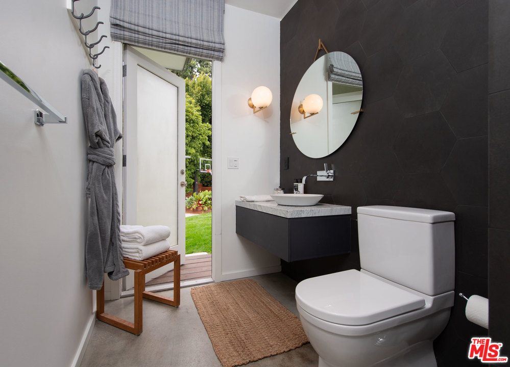 2700 Hutton Drive Beverly Hills, CA 90210 - Photo 41 of 52