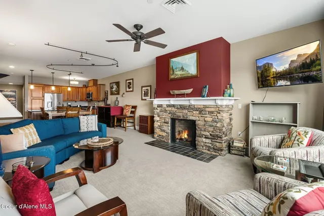 $1,020,000 | 412 Sandpoint Avenue, Unit 133, Sandpoint, ID 83864