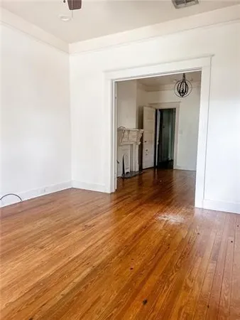 $1,000 | 2118 West Beauregard Street, Chalmette, LA 70043