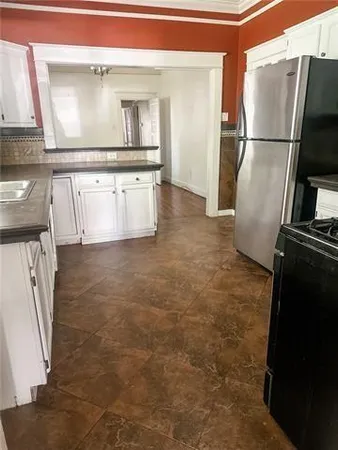 $1,000 | 2118 West Beauregard Street, Chalmette, LA 70043