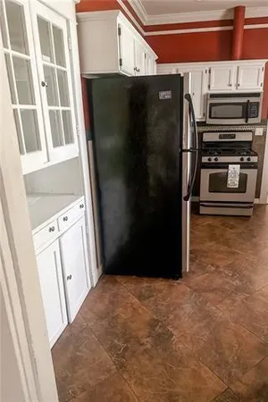$1,000 | 2118 West Beauregard Street, Chalmette, LA 70043