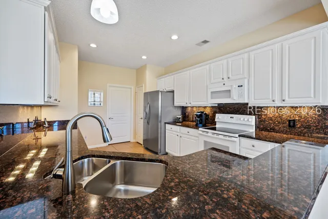 $450,000 | 7 Tallow Drive, Bluffton, SC 29909