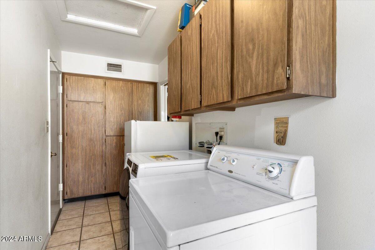 825 East Grandview Road Phoenix, AZ 85022 - Photo 14 of 36 20-63493590