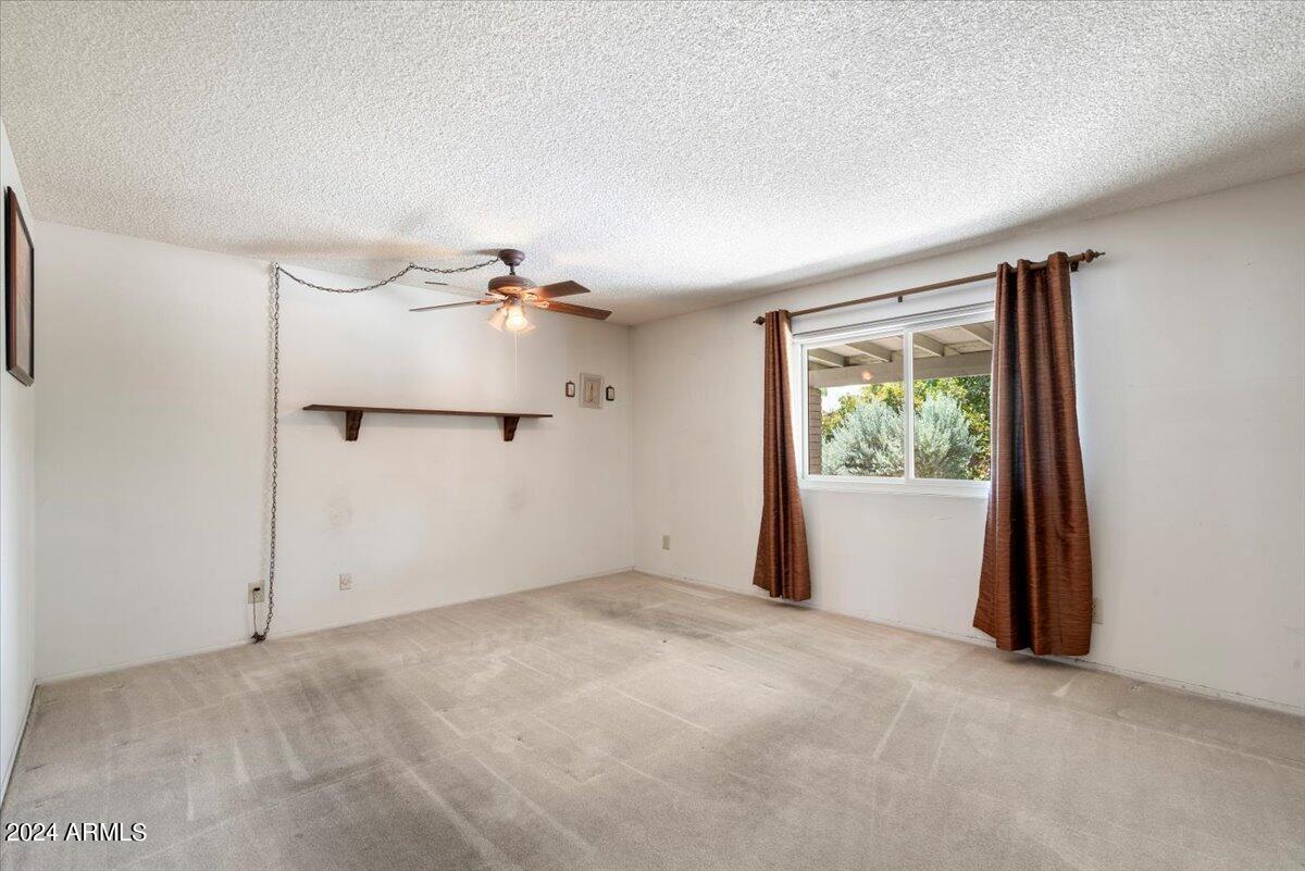 825 East Grandview Road Phoenix, AZ 85022 - Photo 16 of 36 12-63493614