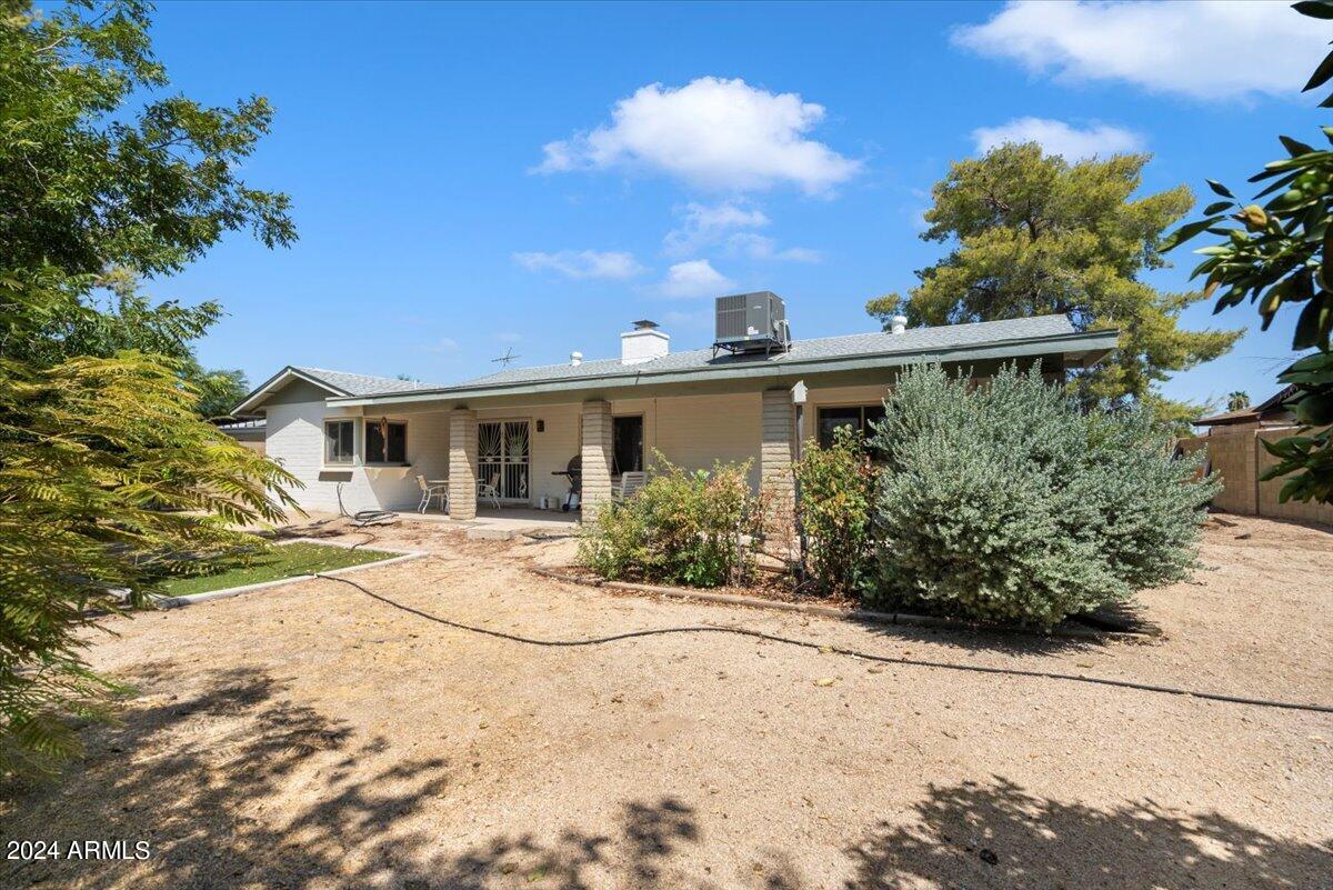 825 East Grandview Road Phoenix, AZ 85022 - Photo 22 of 36 21-63493535