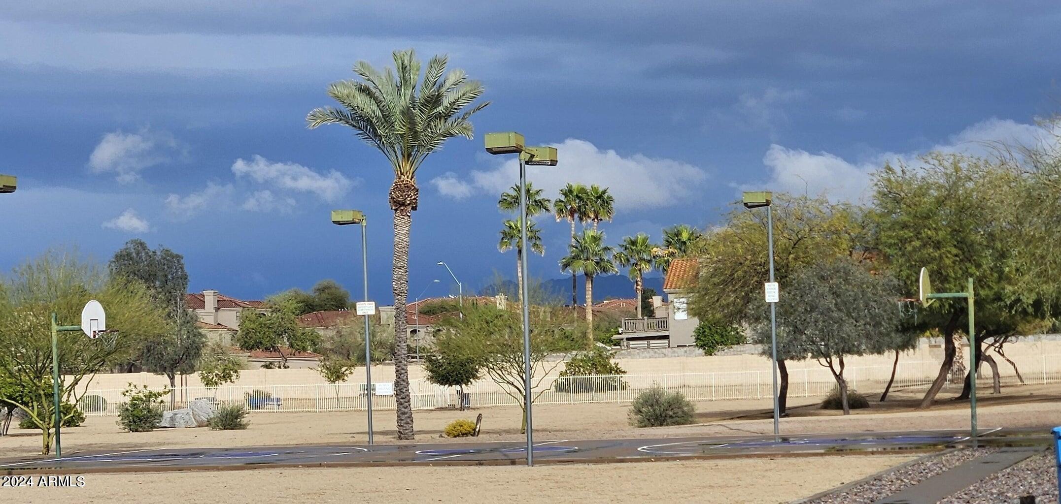 825 East Grandview Road Phoenix, AZ 85022 - Photo 29 of 36 Park Basketball courts