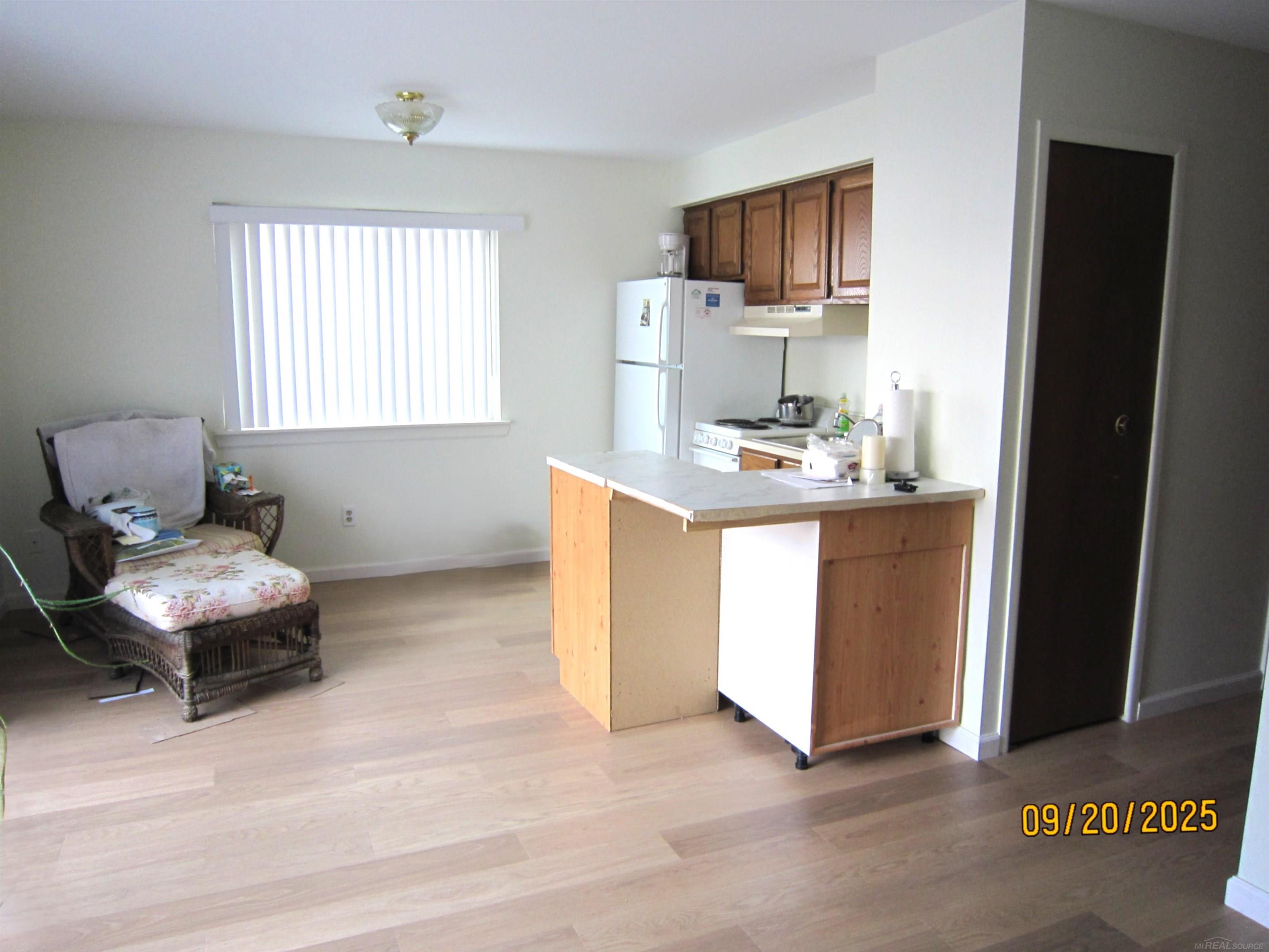 8147 Busko Avenue Warren, MI 48093 - Photo 9 of 23
