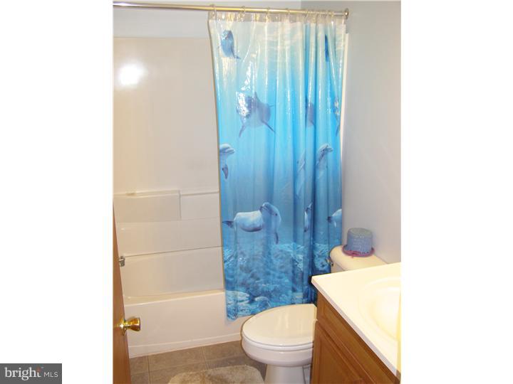 23 Cheyenne Road Royersford, PA 19468 - Photo 22 of 25 Bathroom