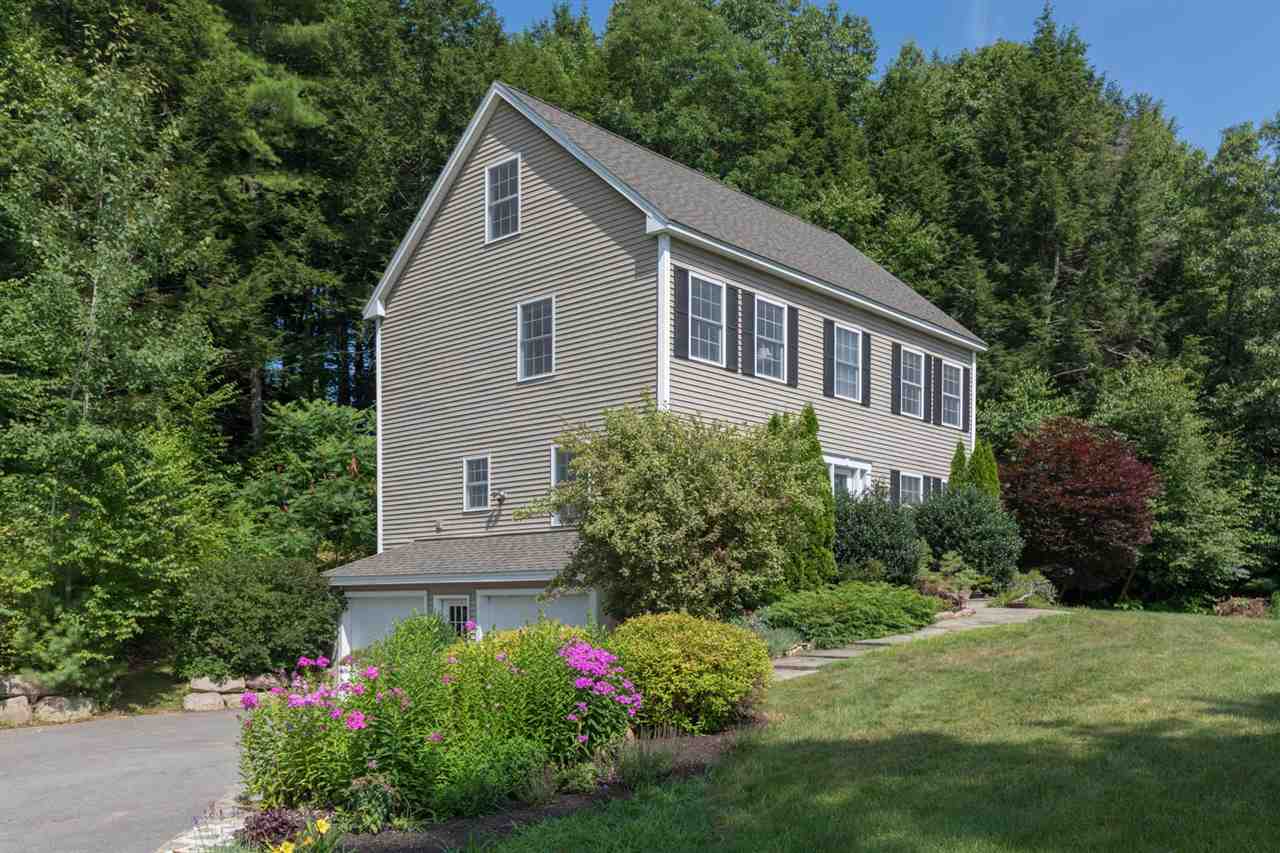 48 Sofia Way Nottingham, NH 03290 - Photo 2 of 35