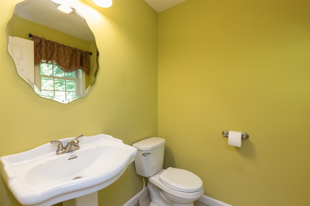 48 Sofia Way Nottingham, NH 03290 - Photo 20 of 35